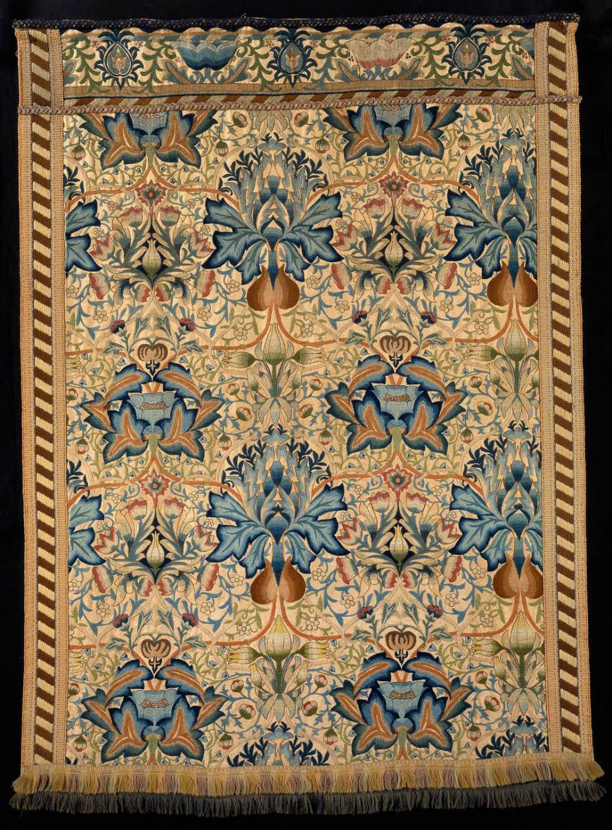 William Morris tarafından tasarlanmış, Ada Phoebe Godman tarafından üretilmiştir, 1877, İngiltere. Müze numarası T.166-1978. © Victoria ve Albert Müzesi, Londra